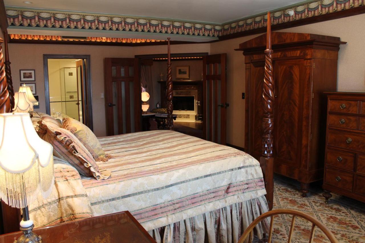 Hotel Pattee Perry Екстериор снимка