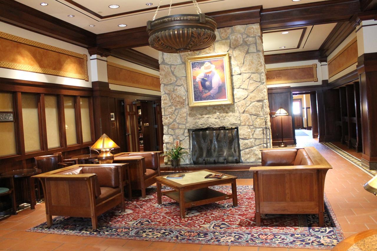 Hotel Pattee Perry Екстериор снимка