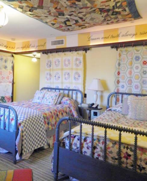 Hotel Pattee Perry Екстериор снимка