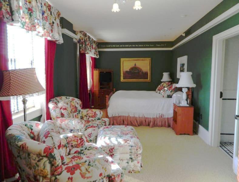Hotel Pattee Perry Екстериор снимка